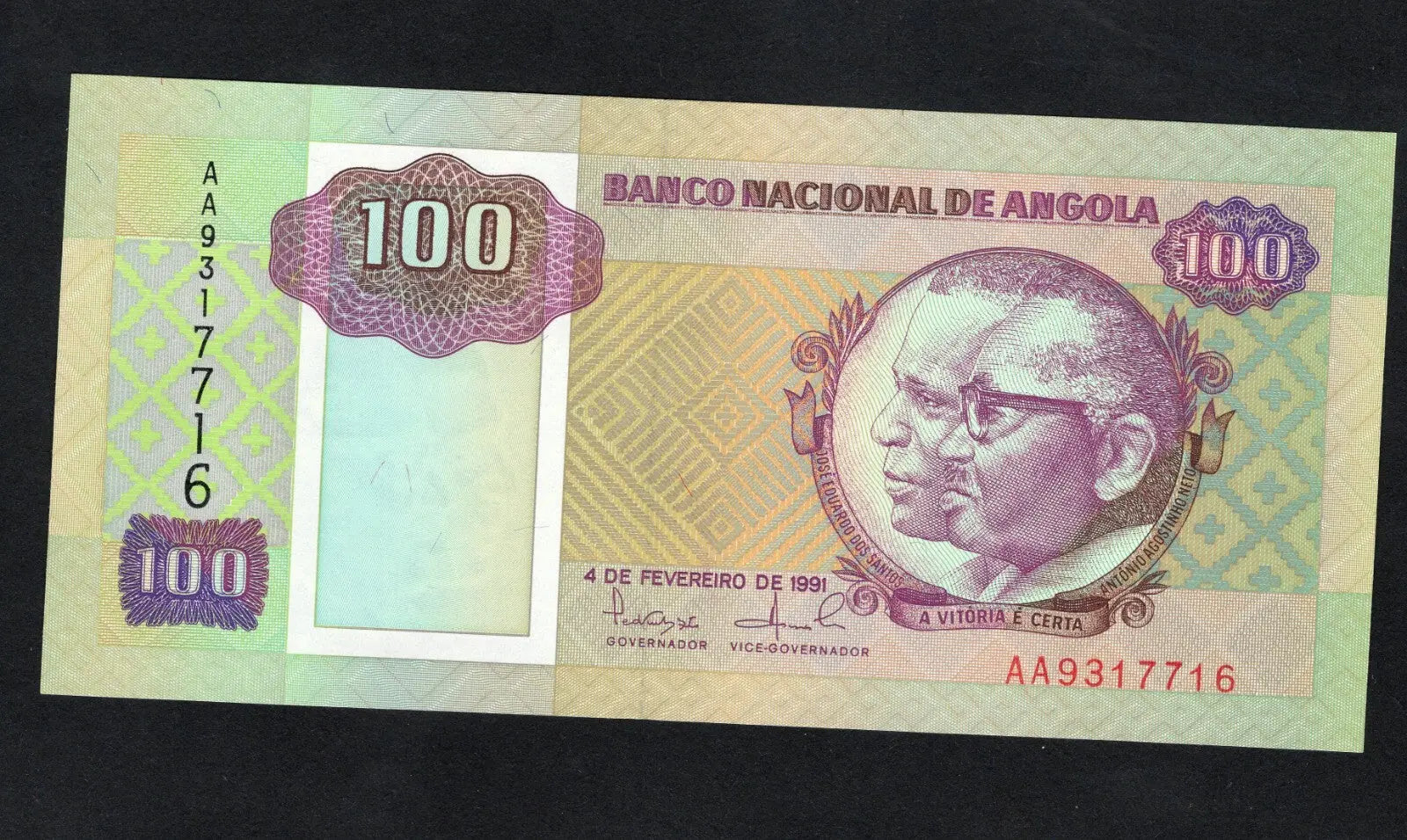 Front and back of an uncirculated 1991 Angola 100 Kwanzas banknote featuring Dos Santos, Neto, and the Pedras de Pungo Andongo