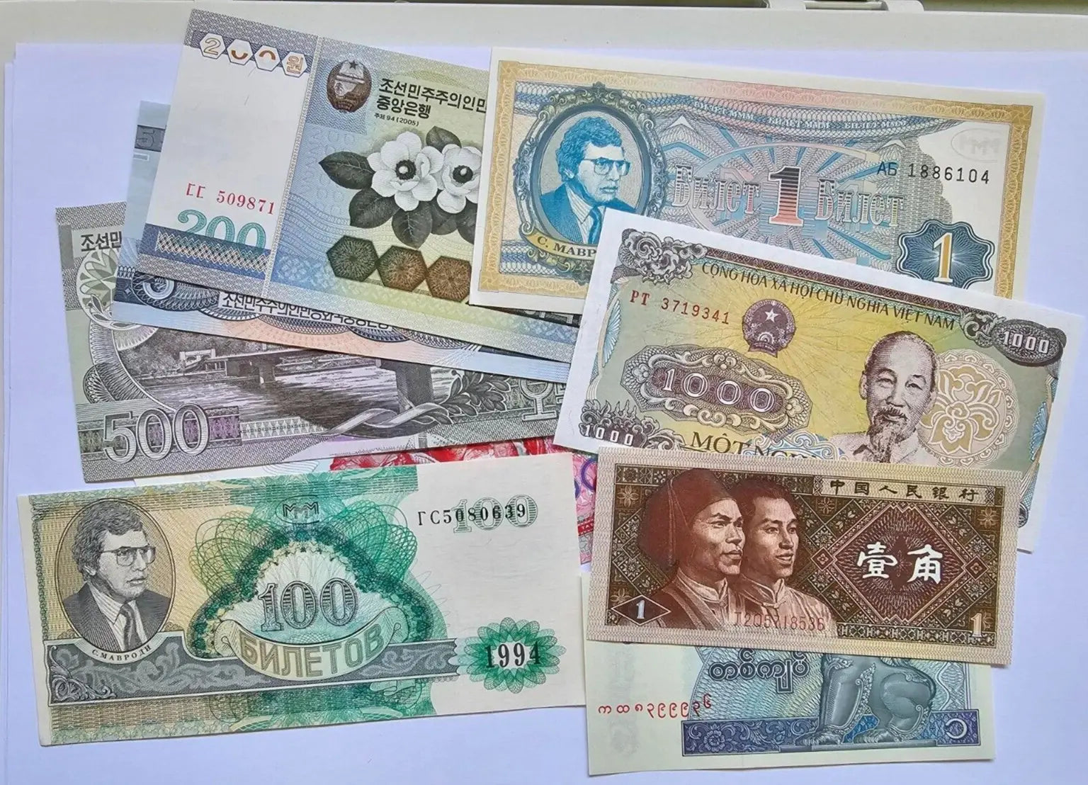 50pcs Different World banknotes  12 countries PAPER MONEY Uncirculated