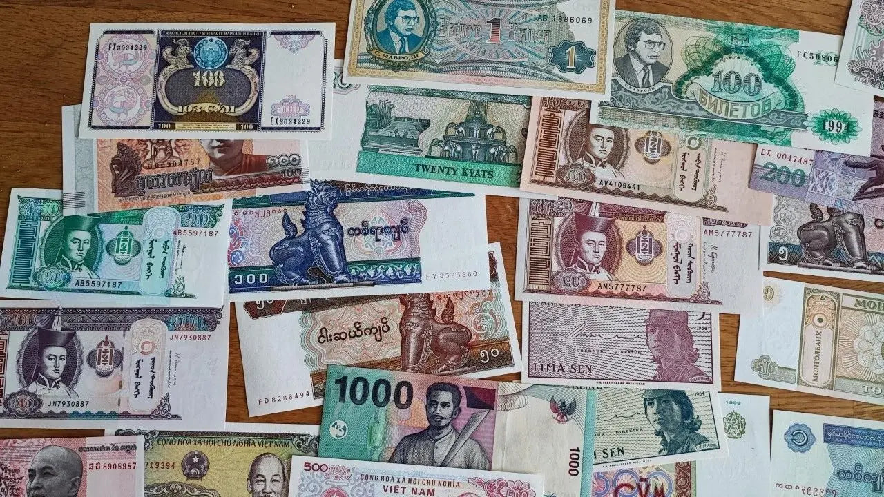 50pcs Different World banknotes  12 countries PAPER MONEY Uncirculated
