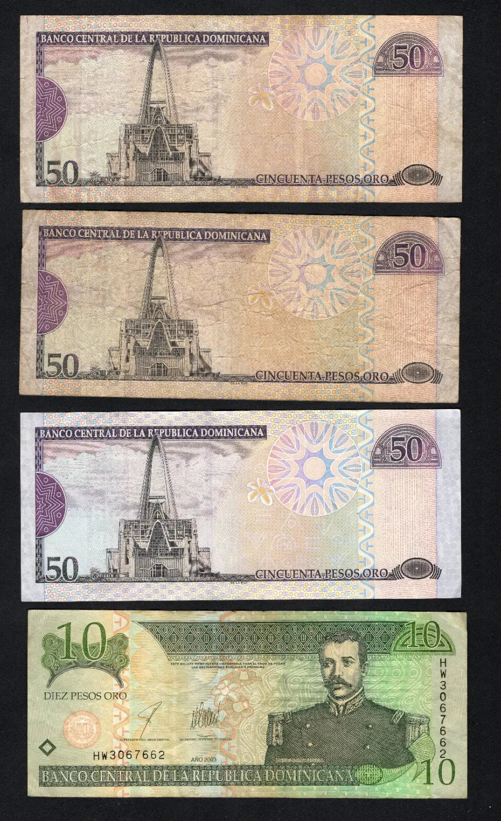 Group  of 12  Dominican Peso Banknotes 1988/2006 Used /c1