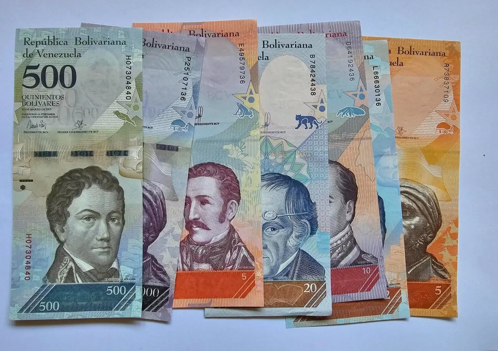 50pcs Different World banknotes  12 countries PAPER MONEY Uncirculated