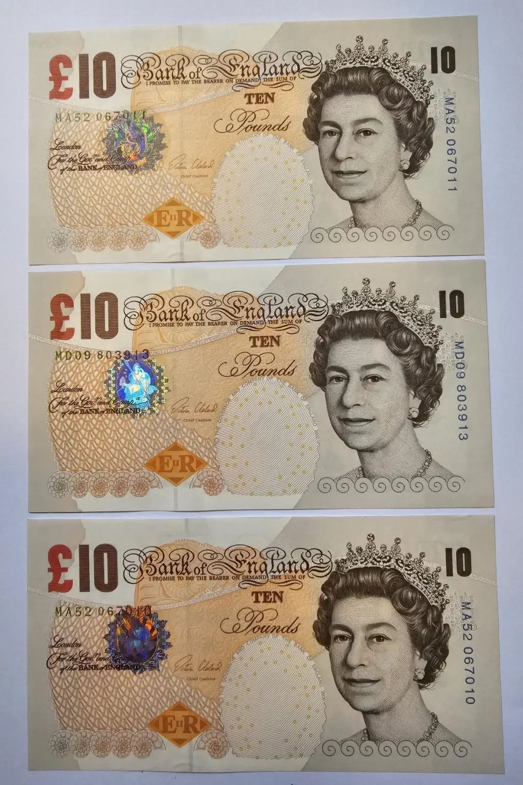 5xBANK OF ENGLAND £10  AUNC/ D15