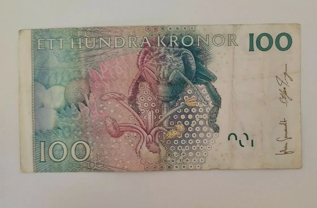 100 Sweden Kronor banknote used