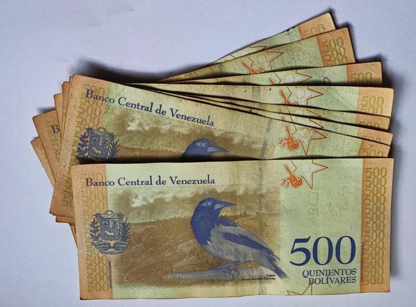 Lot Of 10 Venezuela Banknotes. 500 Bolivares. 2018 .In Used Condition - worldbanknote