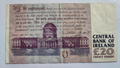 1998 CENTRAL BANK OF IRELAND TWENTY 20 POUNDS BANKNOTE In Use Condition - worldbanknote