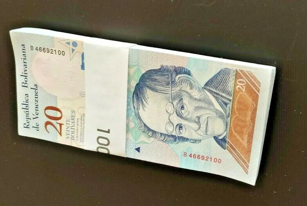 Stack of Venezuelan 20 Bolívares banknotes with portrait, collectible world currency