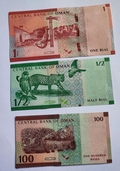 Oman Banknotes set 100 Baisa 1 Rial and 1/2 Rial New series Uncirculated - worldbanknote