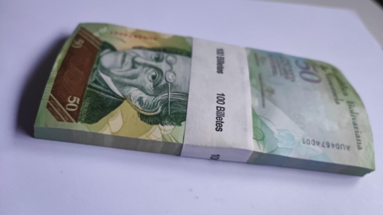 100x VENEZUELA 50 Bolivares 2007-2016 UNC - worldbanknote