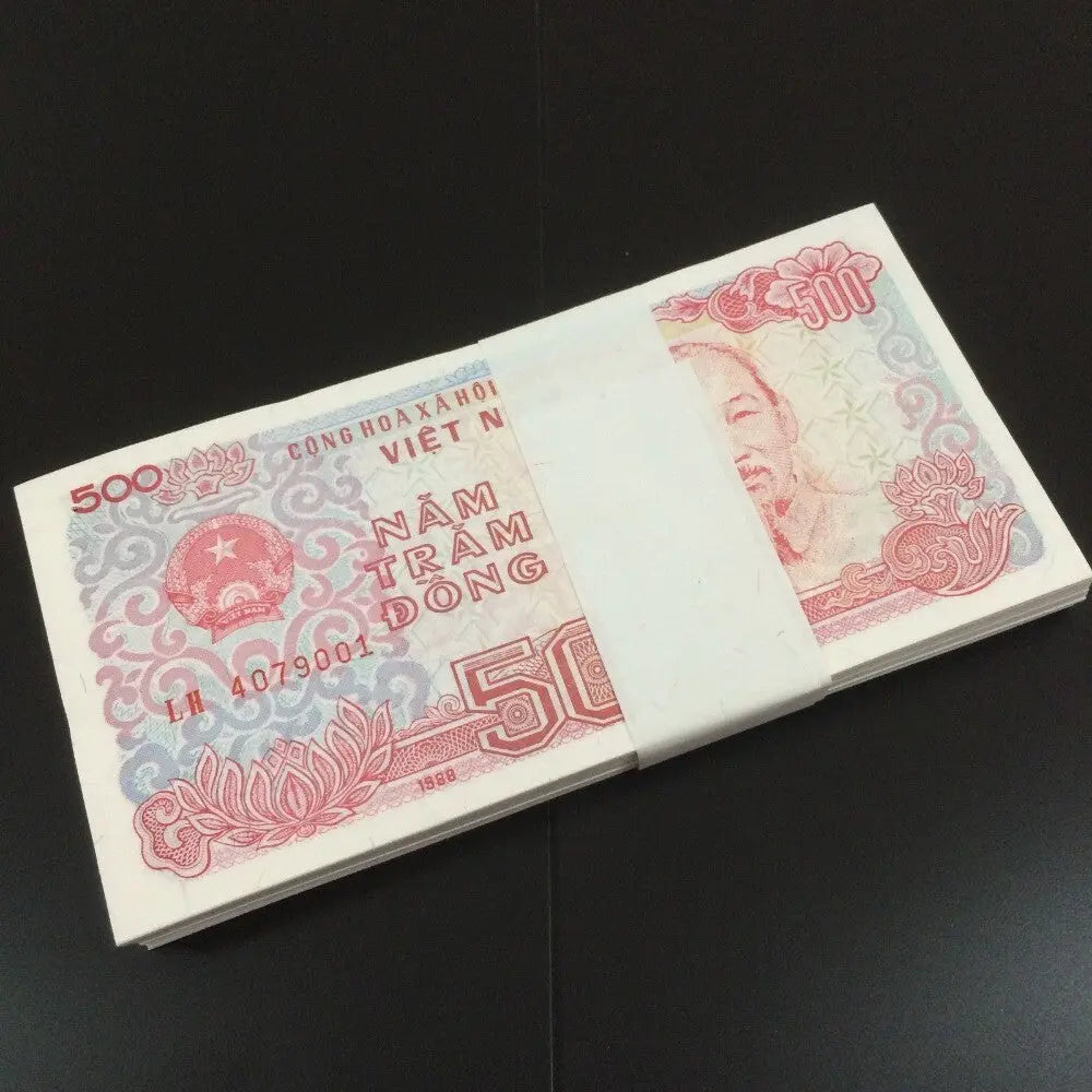 Banknote Bundle. Vietnam. 100 X 500 Dong. Uncirculated. 100 Pcs.