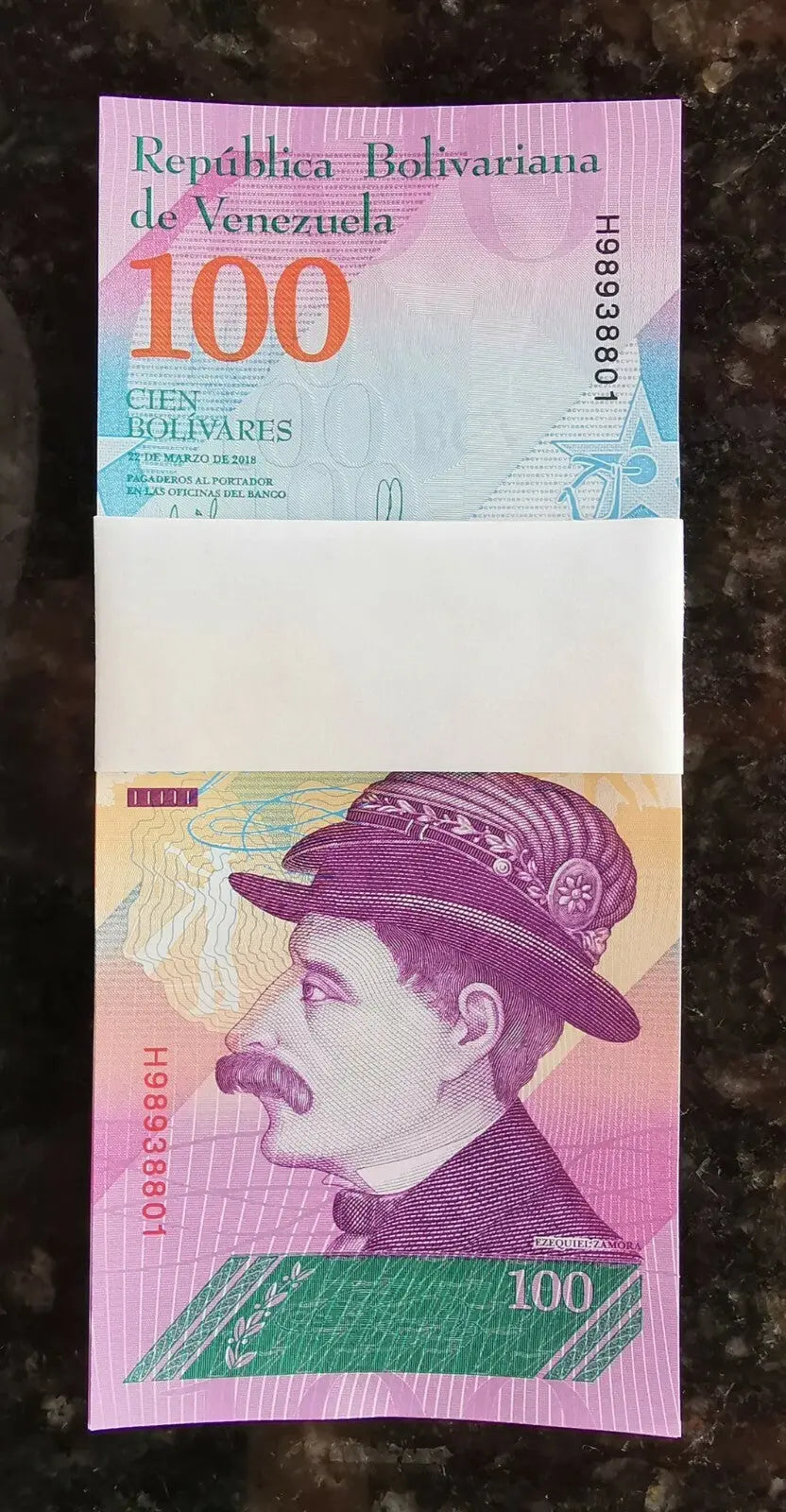 VENEZUELA 100 BOLIVARES SOBERANOS 2018  NEW BUNDLE 100 PCS UNC