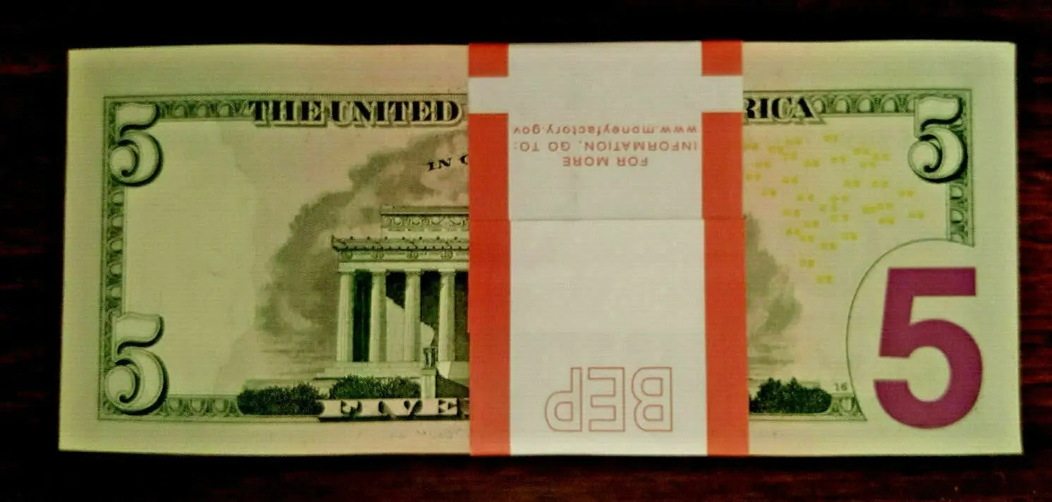Uncirculated MINT US $5  Fiv Dollar Bill note RARE - UNC 2017SERIES Consecutive