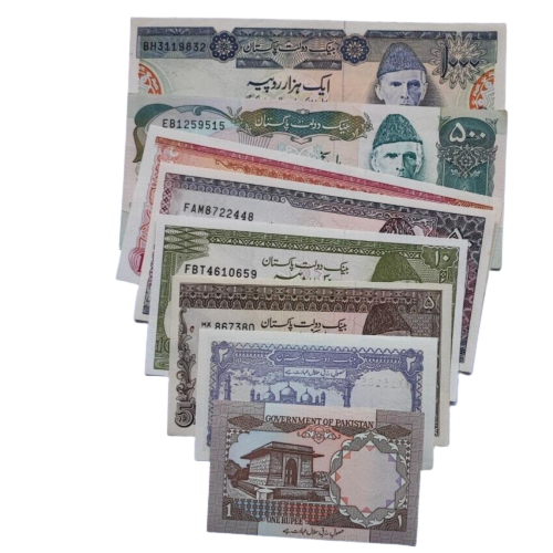 Set of 8 Pakistan Rupee Banknotes In Circulated Condition