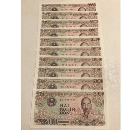 Lot Of 10 X Vietnam Banknotes. 10 X 2000 Dong. Dated 1988. Uncirculated