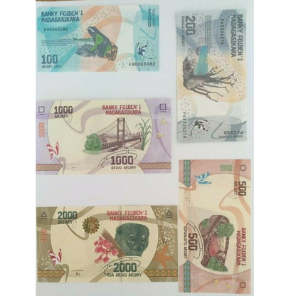 Madagascar 100 + 200 + 500 + 1000 + 2000 Ariary 2017 Banknote Set 5 PCS UNC