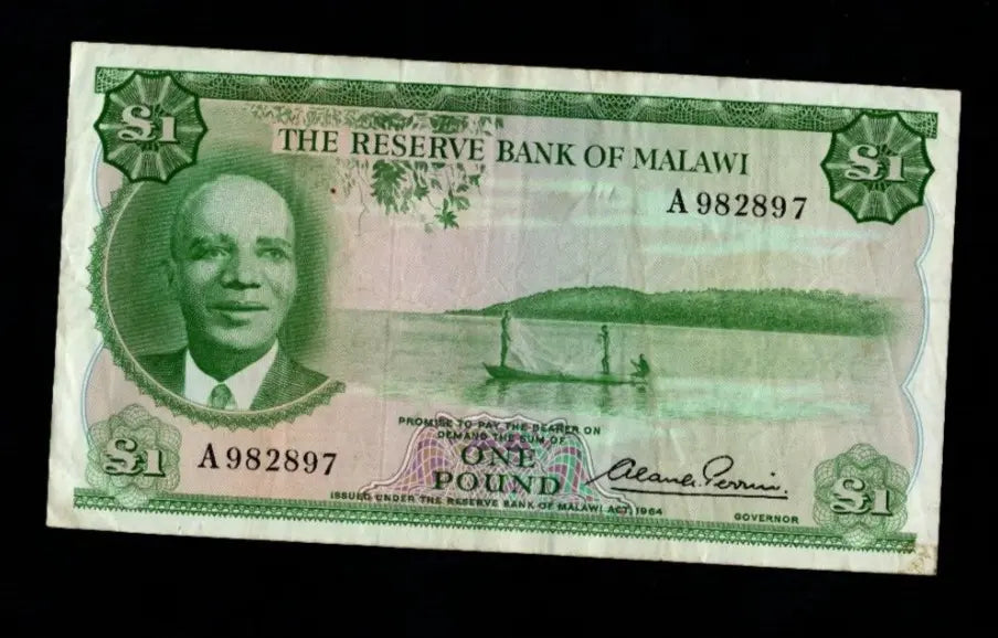 Front and back view of an authentic 1964 Malawi 1 Pound banknote featuring President Hastings Banda and Lake Malawi.