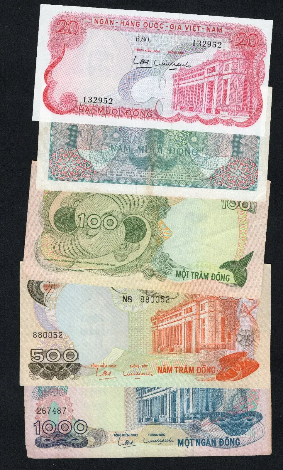 : Front view of five authentic South Vietnamese banknotes: 20, 50, 100, 500, and 1000 Dong, ranging from 1969 to 1972.