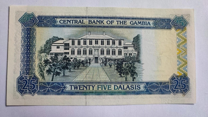 GAMBIA  25 dalasis    P11c  Uncirculated