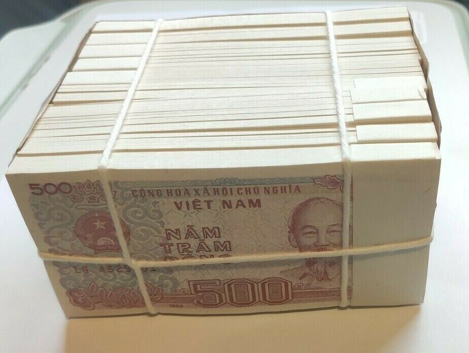 Vietnam (Vietnamese) 500 Dong x 1000 Pcs (Brick), 1988 P-107 VND Unc