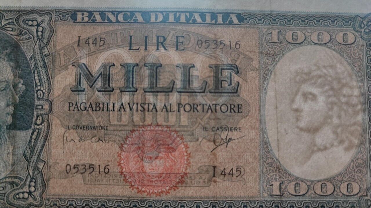 Italy 1000 LIRE  Banknote 1961 In Very Fine Condition