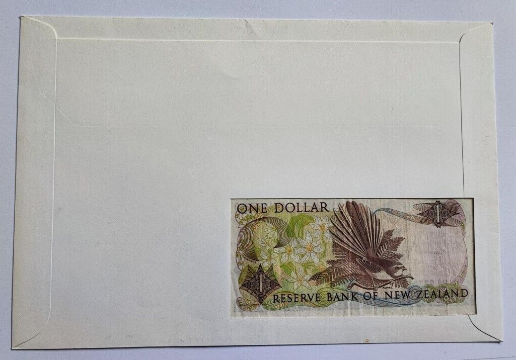 NEW ZEALAND ONE DOLLAR In Envelope With Stamp