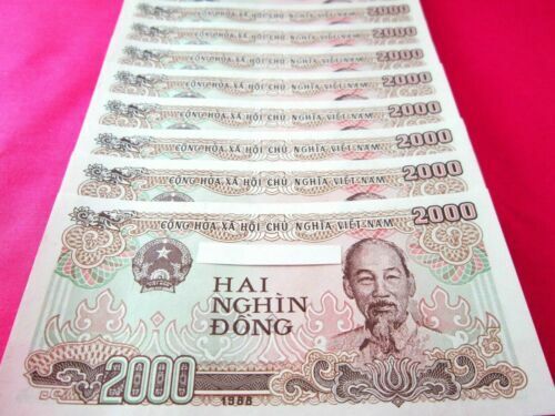 Lot Of 10 X Vietnam Banknotes. 10 X 2000 Dong. Dated 1988. Uncirculated